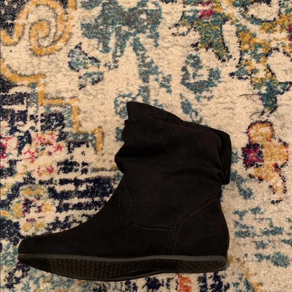 Booties - Picture 3 of 4